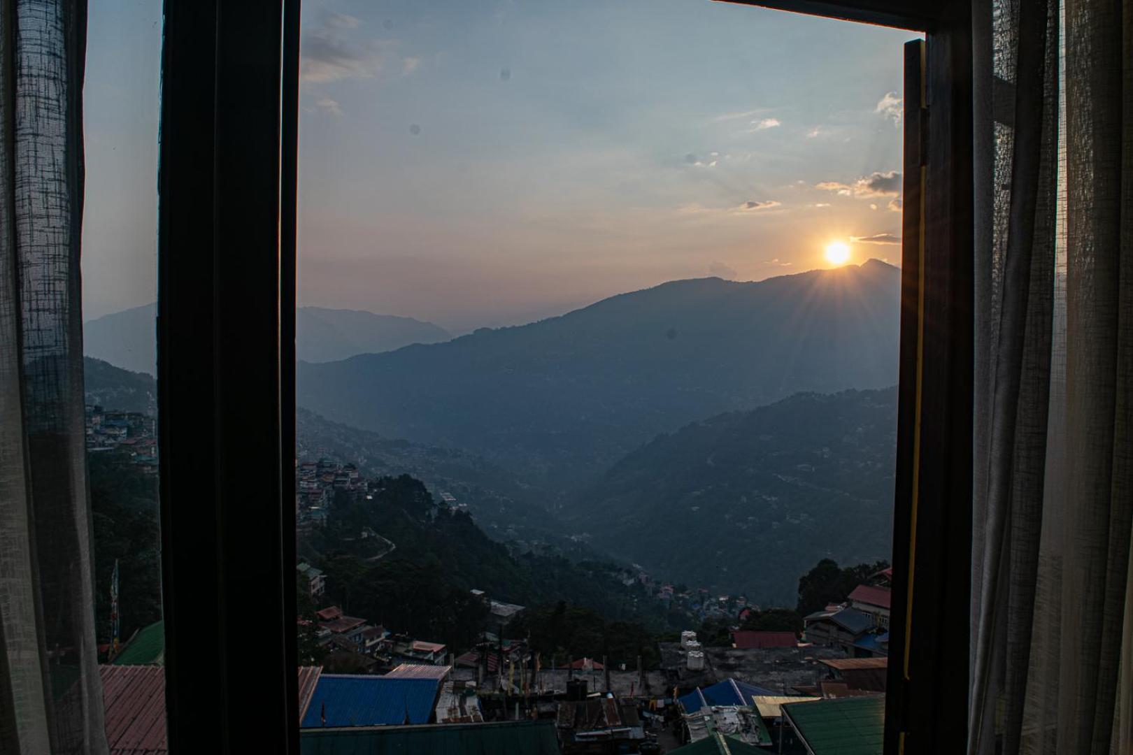 Hotel The Wild Orchid Gangtok Esterno foto